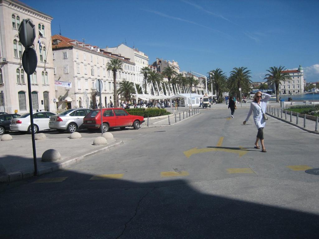 Split Central Guesthouse エクステリア 写真